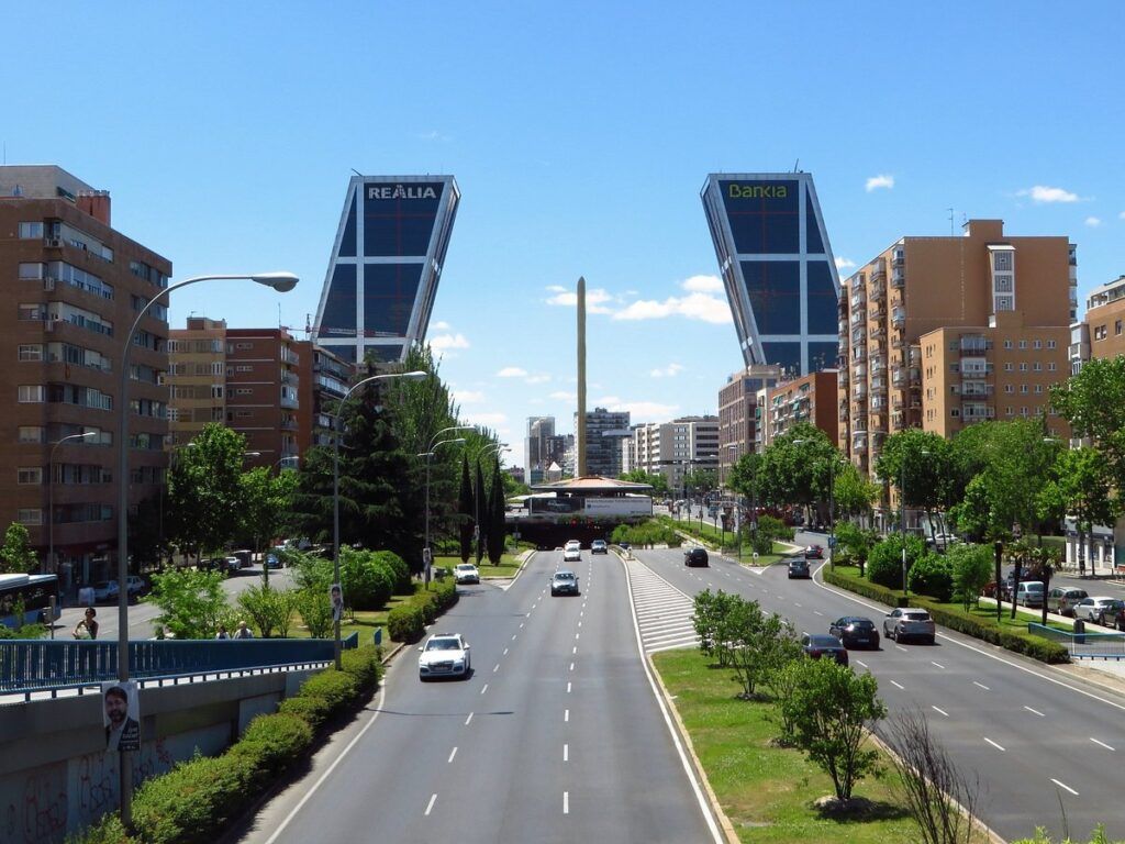 paseo de la castellana madrid